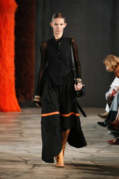 Look 45
